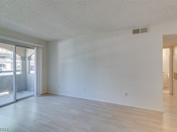 4th image of 221 Mission Newport Ln APT 103