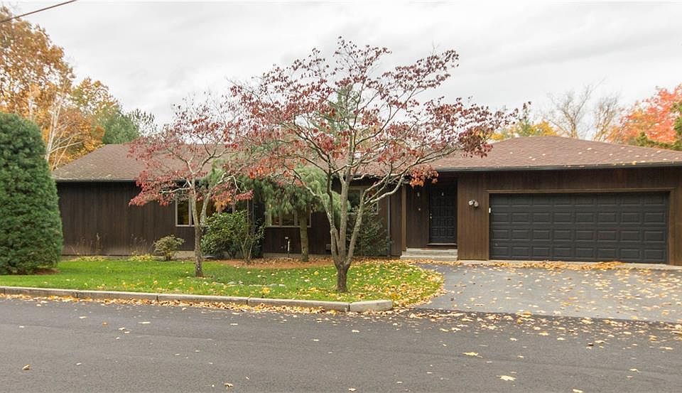 96 Tupelo Hill Dr, Cranston, RI 02920 Zillow