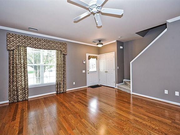 5th image of 2795 Thornbush Ct