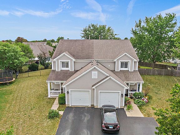 3rd image of 4662 Magnolia Ln #4662