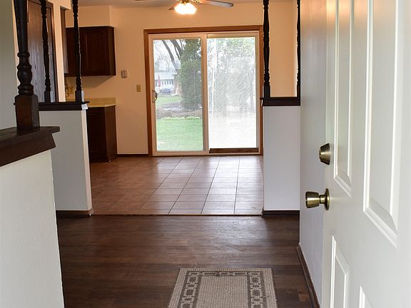 2nd image of 844 Firefly Dr