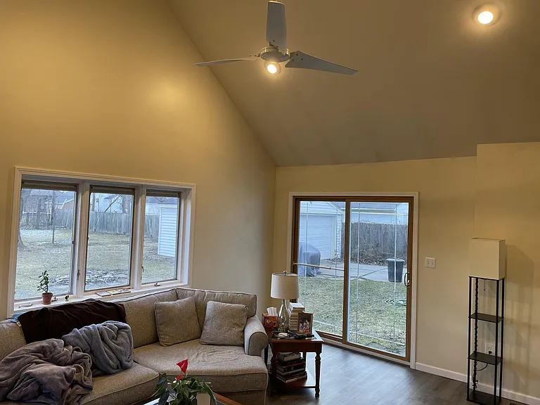 1811 Eastport Dr — Photo 12