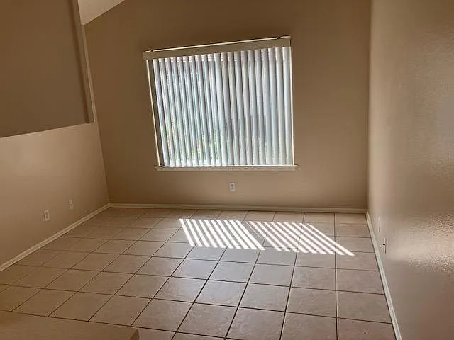 1333 Vista Serena Dr — Photo 10