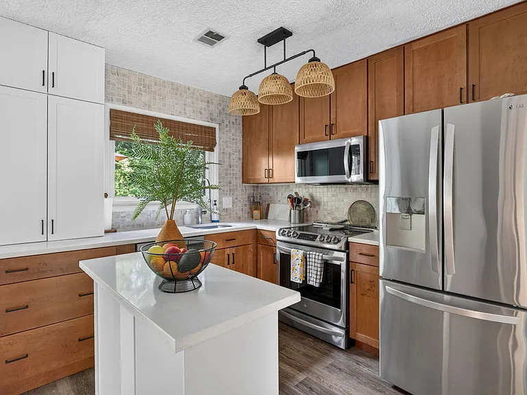 2190 Cartwright Pl — Photo 17