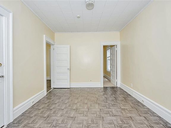 3rd image of 136 Morningside Pl #2