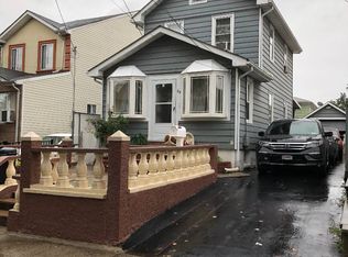 22 Ellington St, Staten Island, NY 10304
