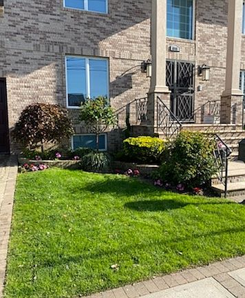 2nd image of 8814 158th Ave