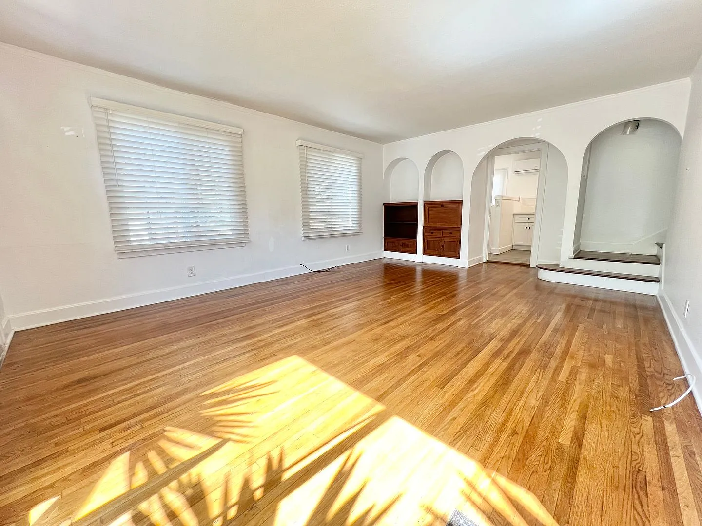 Stunning Ocean & Bay View Two-Story Home on the Long Beach Peninsula — Photo 2
