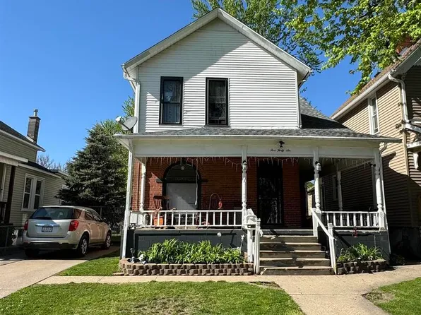 546 6th Ave S, Clinton, IA 52732