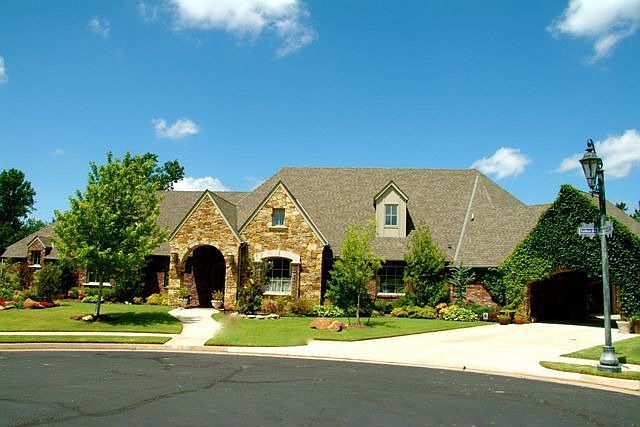 1st image of 13001 Vinehaven Blvd
