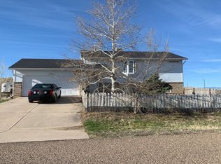 2285 Fallview Dr, Pueblo, CO 81006