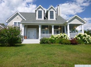 243 Schoolhouse Rd, Hudson, NY 12534