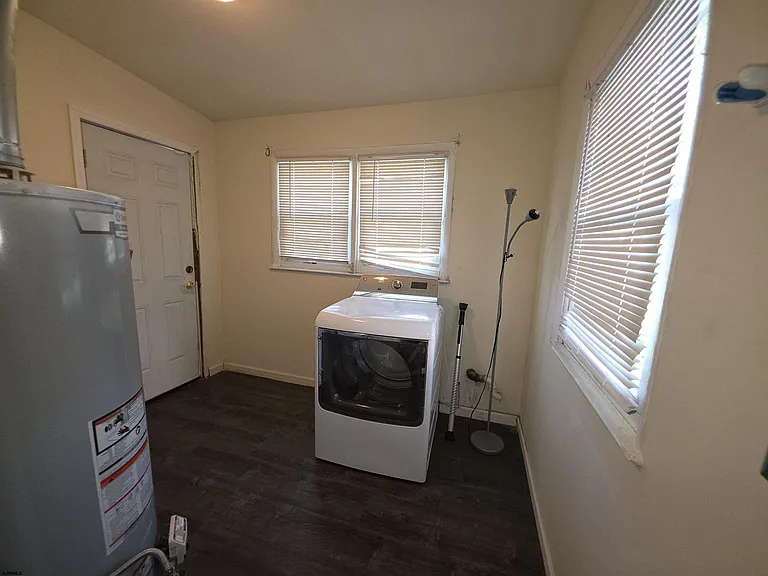 1404 Madison Ave — Photo 12
