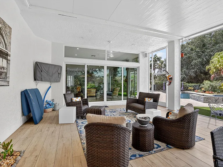 7843 Villa D Este Way — Photo 50