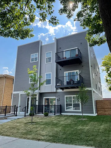 749 Mount Curve Blvd #201 Photo 1