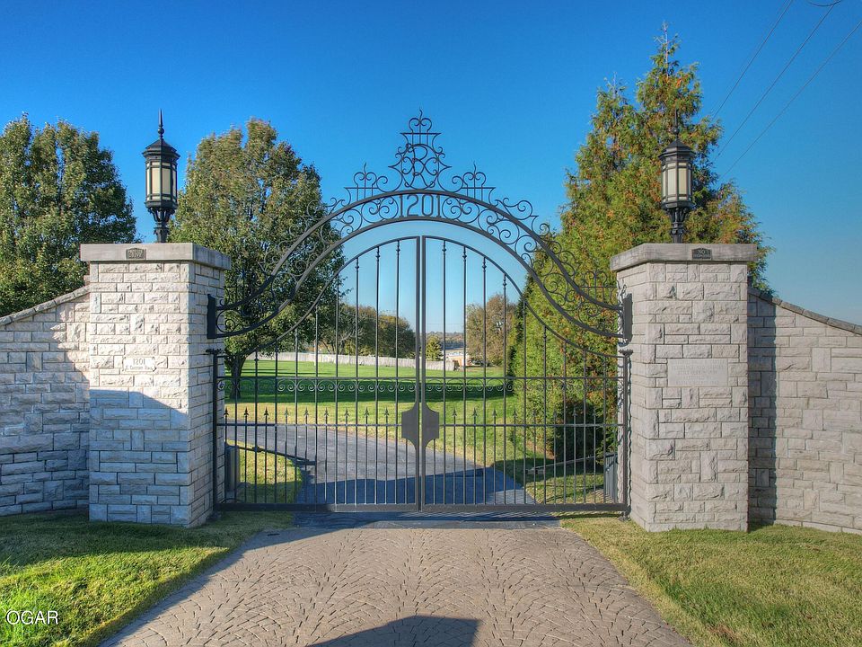 1201 E Chestnut St, Carthage, MO 64836 Zillow