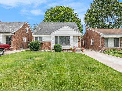 9307 Salem, Redford, MI, 48239