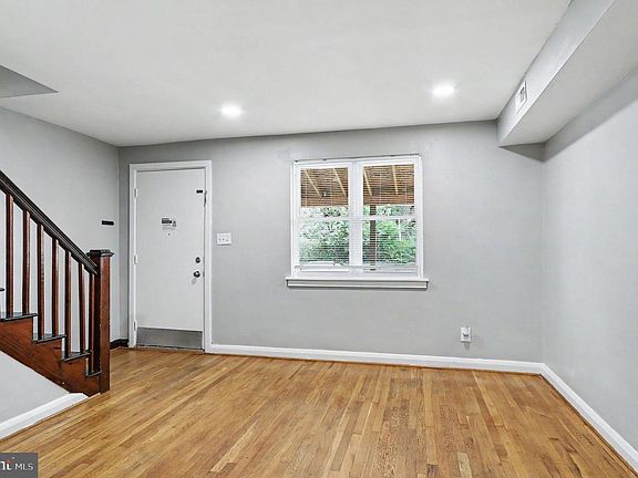 4th image of 3840 8th St