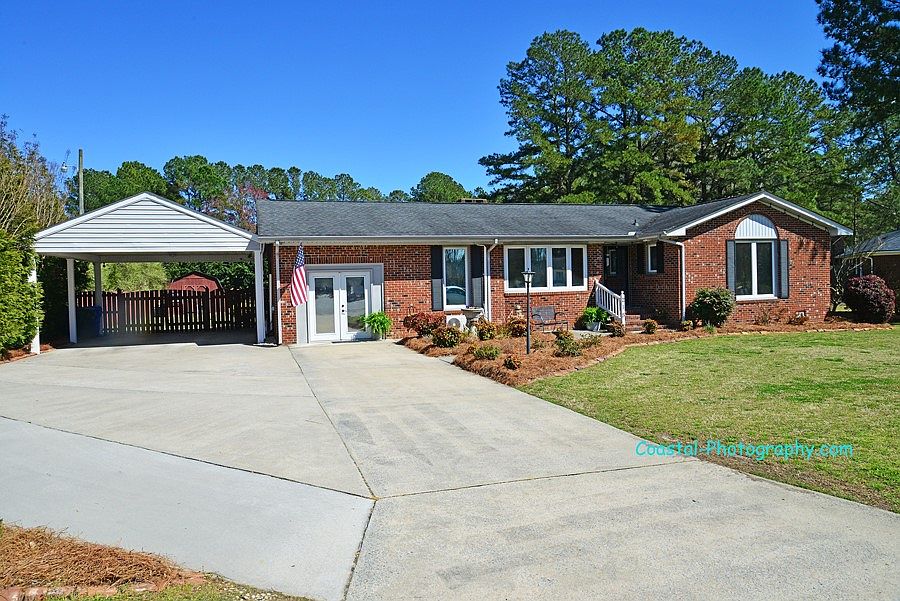 1st image of 215 Tuckahoe Dr