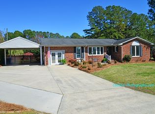 215 Tuckahoe Dr, Greenville, NC 27858