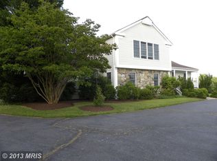 38925 Ridge Ct, Hamilton, VA 20158