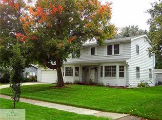 1415 Roxburgh Ave, East Lansing, MI 48823