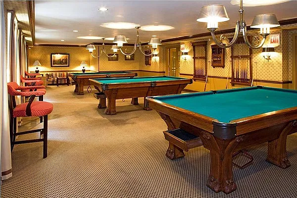 Sold by Akam Sales and Brokerage | media 5