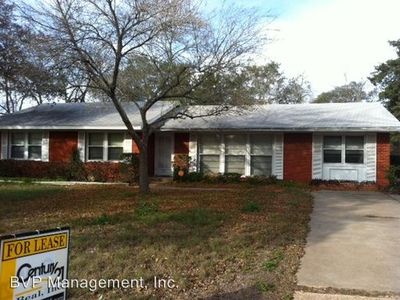301 Walton Dr, College Station, TX, 77840