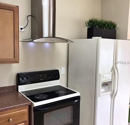 4th image of 1410 Thistledown Dr