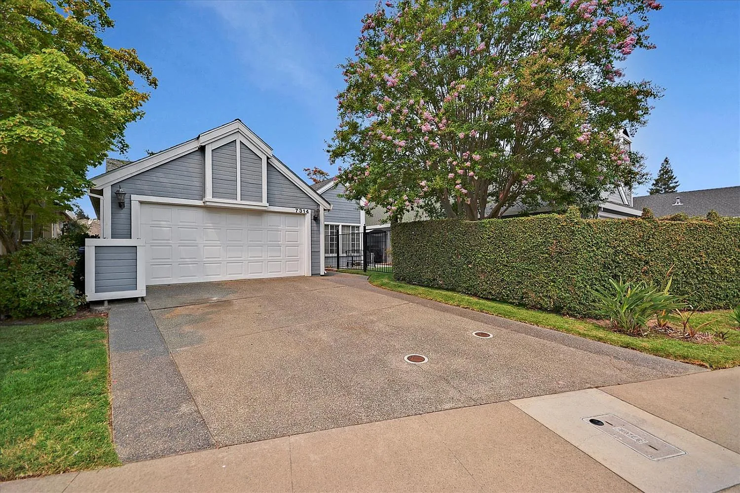 7314 Rush River Dr photo 1