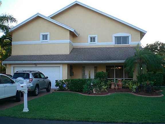 2nd image of 510 NW 207th Ter