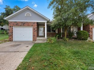 416 Hill St, Washington, MO 63090