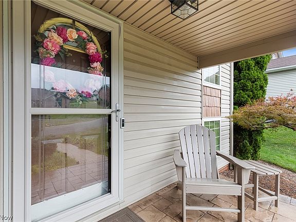 4th image of 323 Harmony Dr