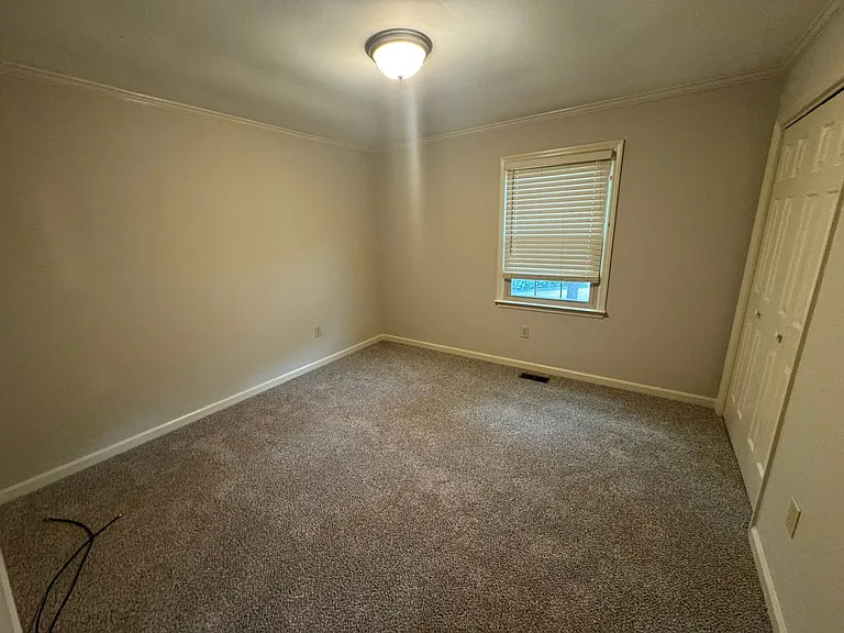 435 Brookstone Dr — Photo 15