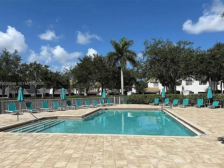 15498 Marcello Cir — Photo 28