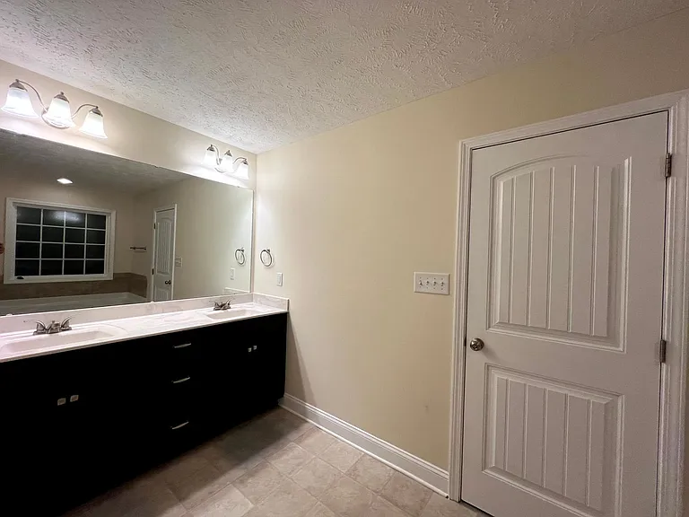 2458 Market Hill Dr — Photo 11