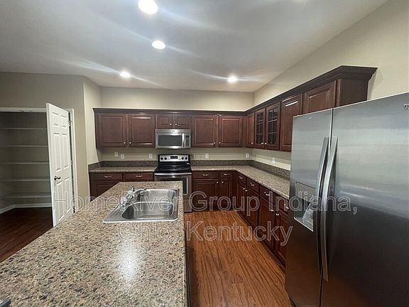 2nd image of 1688 Bearcub Ln