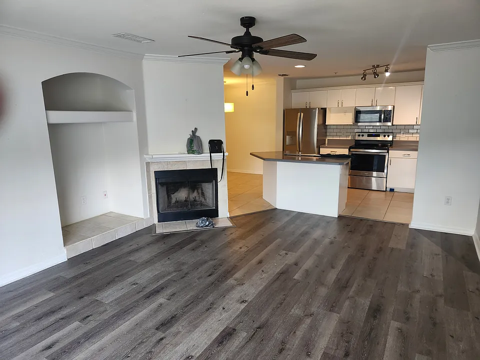 3591 Kernan Blvd S #830