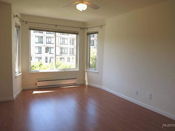 4th image of 2642 Van Ness Ave APT 202