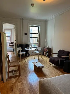 Rented by Candid Listings LLC | media 19