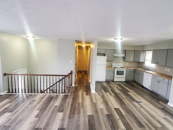 3rd image of 2864 Winter Park Dr