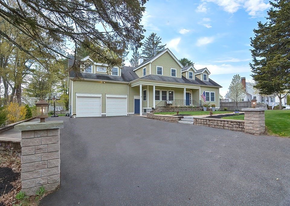 7 Summer St, Medfield, MA 02052 Zillow