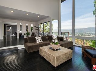 3520 Multiview Dr, Los Angeles, CA 90068