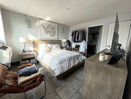 4th image of 164 Attorney St #701