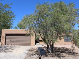 5809 Stratford Ave NW, Albuquerque, NM 87114