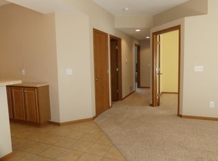 2999 3rd St UNIT 107, Moline, IL 61265