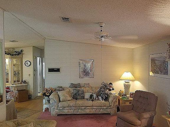 5th image of 764 Forest Ln