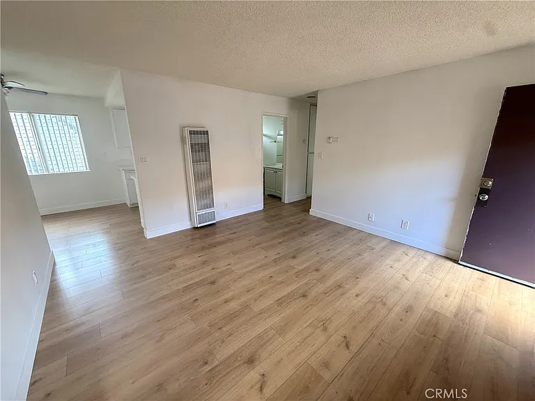 469 W Oliver St #3 — Photo 5