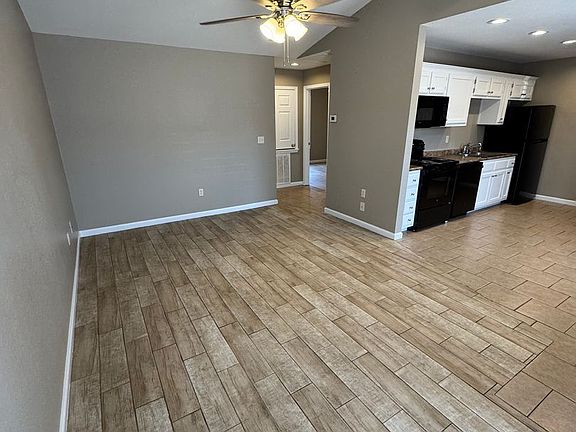 5th image of 1603 Latourette Ln #13