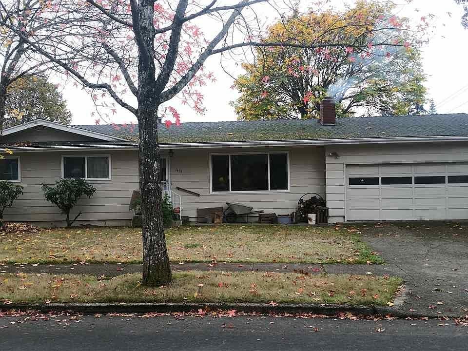 1st image of 1414 Ewald Ave SE